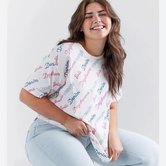 Wrangler x Barbie Boyfriend Tee - Picture 2 of 9